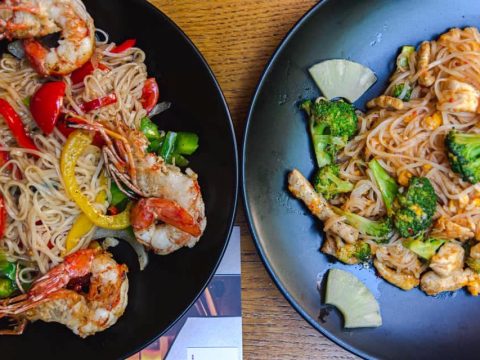 To «Wok master X» από το Περιστέρι θα σε μεταφέρει απευθείας στην Ταϋλάνδη