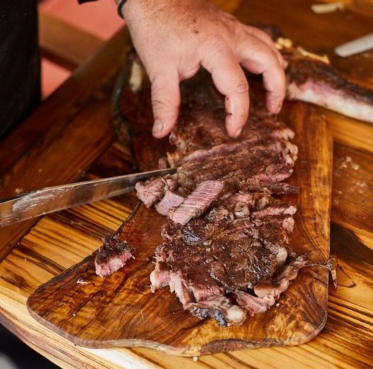 Νοστιμιά από άλλο…πλανήτη: Η μπριζόλα του Basegrill είναι η καλύτερη που έχεις δοκιμάσει.