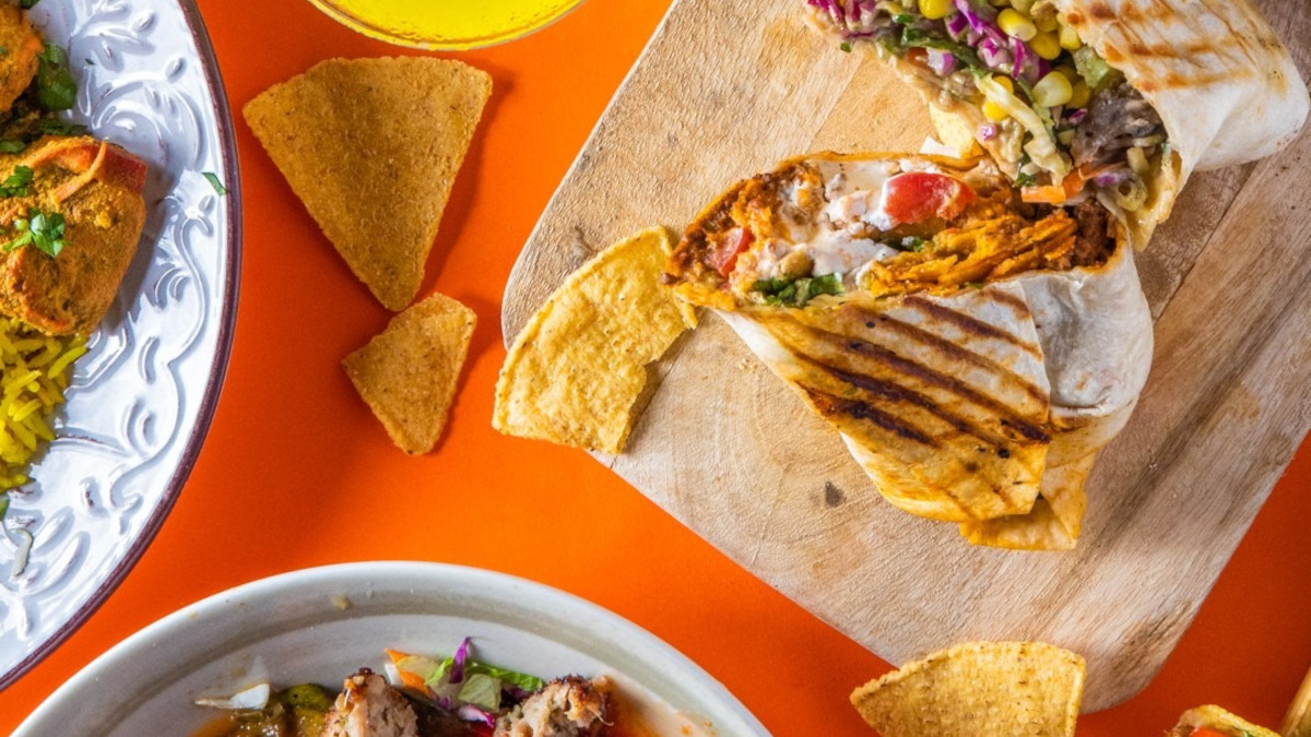 Etnico: Το πιο εναλλακτικό street food με ένα τηλεφώνημα στην πόρτα σου