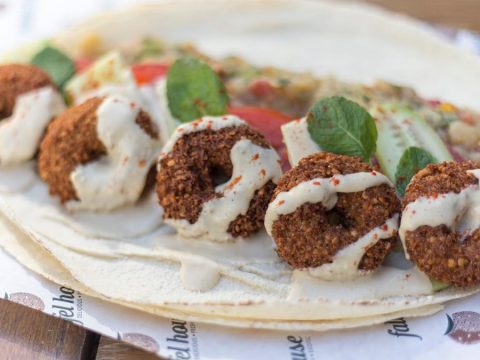 «Falafel House»: Εκεί που ο χορτοφάγος θα νιώσει σαν στο σπίτι του