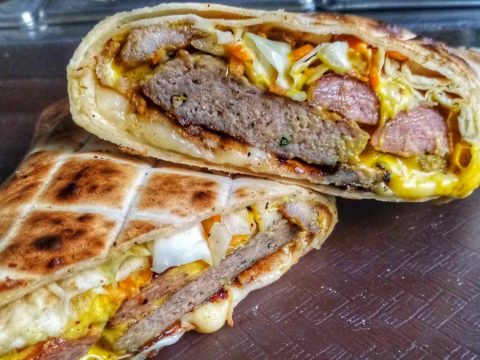 Από γύρο χοιρινό μέχρι burritos: Η πρωτοποριακή ιδέα του μαγαζιού που έφερε αυτό που περίμεναν όλοι (Pics)