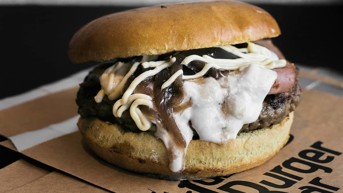 Στο Jazz Burger Bar θα νιώσεις πως τρως burger από τη Νέα Ορλεάνη