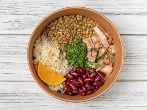 «Fresh Choice»: Ένα salad bar που θα σε βοηθήσει να αποτοξινωθείς από τα τραπέζια των γιορτών