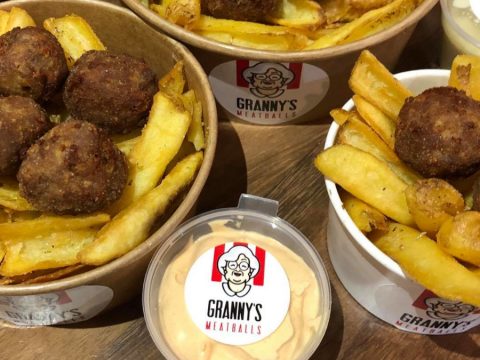 Στο Granny’s Meatballs τα κεφτεδάκια θυμίζουν εκείνα της γιαγιάς