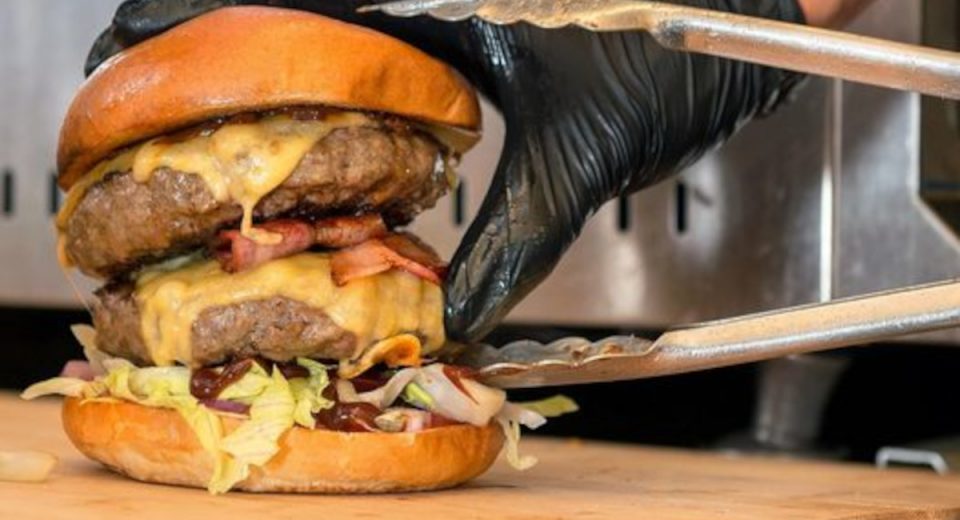 Αν δεν έχεις δοκιμάσεις burger στο «BarbaraQue», μην βιαστείς να στέψεις το αγαπημένο σου