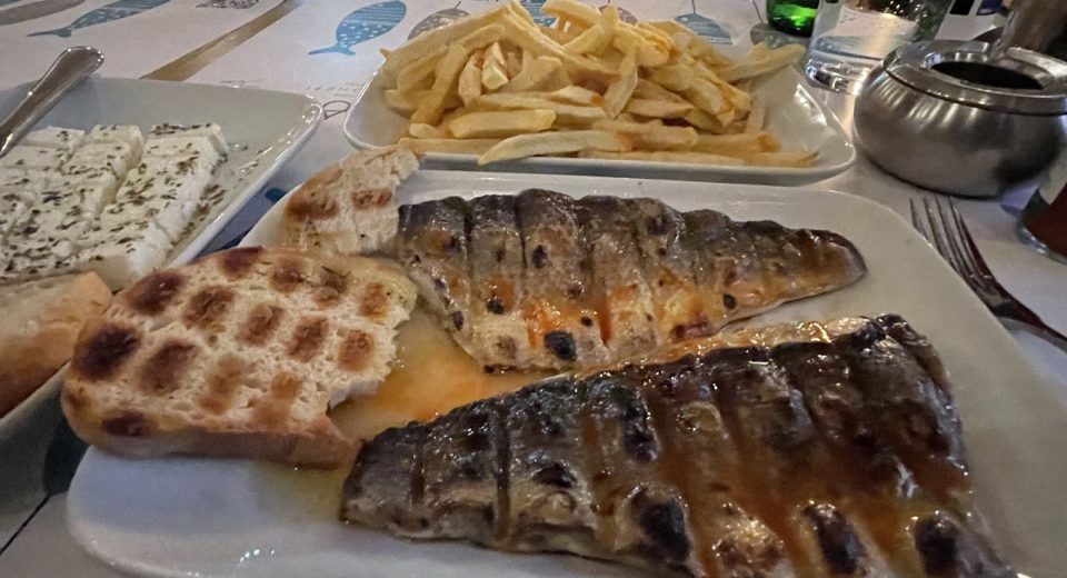 Μυρίζουν θάλασσα: Το μαγαζί με τα πιο φρέσκα και νόστιμα ψάρια που έχεις φάει ποτέ (Pics)