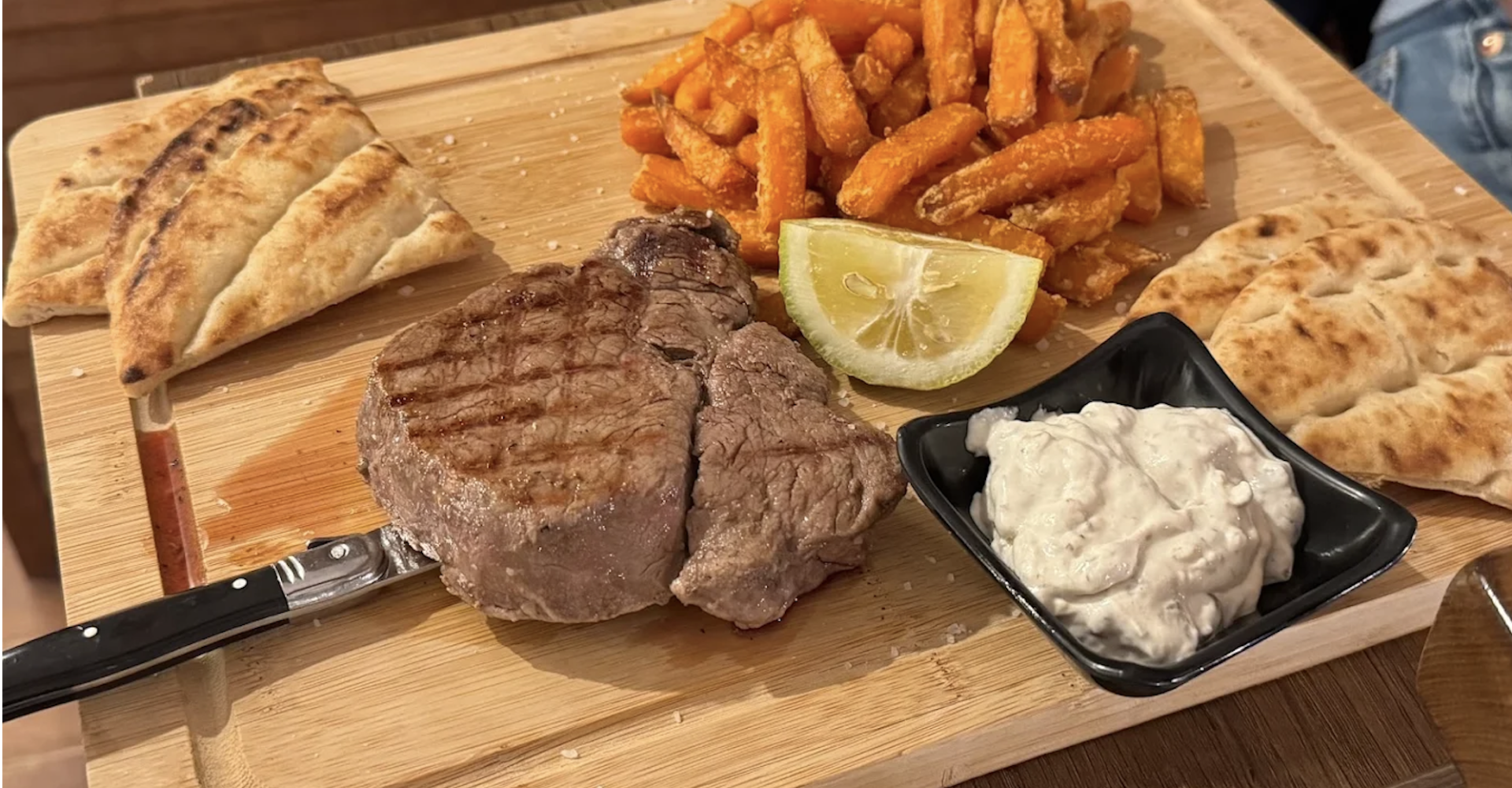 Meat N Roses: Και φάγαμε εμείς καλά...