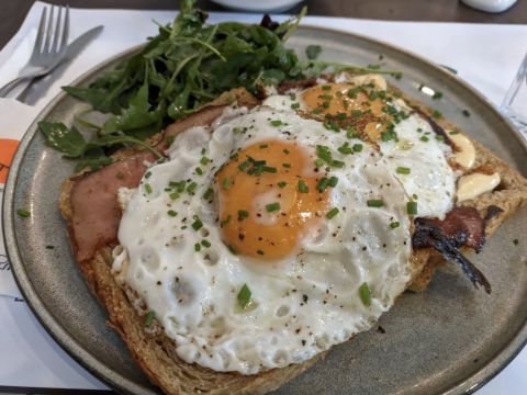 Ξεχωρίζει για το brunch του: Ένα all day bistrot που αξίζει να ανακαλύψεις