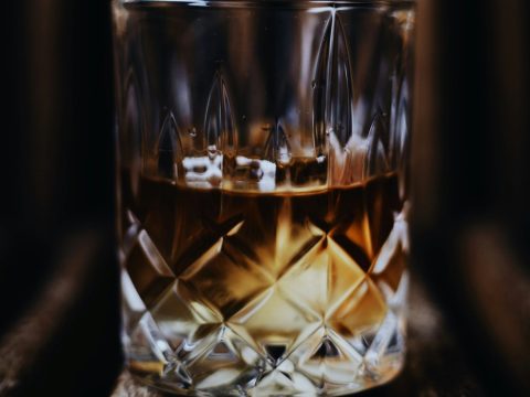 Ρούμι: Η τέχνη του σωστού σερβιρίσματος