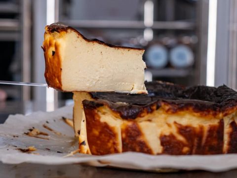 Πού τρώμε φοβερό βάσκικο cheesecake στην Αθήνα