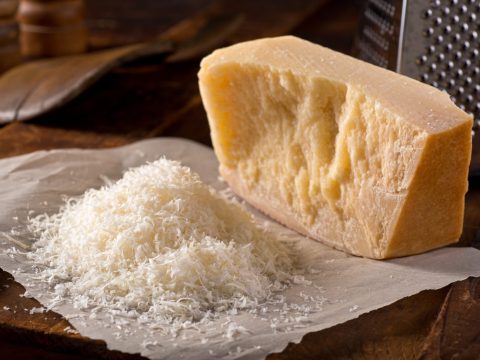 Parmigiano Regiano, Grana Padano, Pecorino Romano: Ποιες οι διαφορές τους;