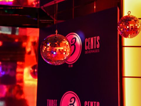 Athens Bar Show: Burger Disco After Party με Three Cents κοκτέιλ