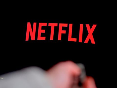 Η αρχή ενός μονοπωλίου; Το Netflix εξαγόρασε τη Warner Bros. και το HBO