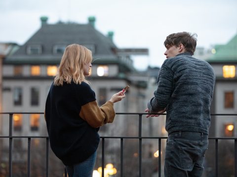 5 σειρές στο Netflix αν είσαι από τους ρομαντικούς της παρέας
